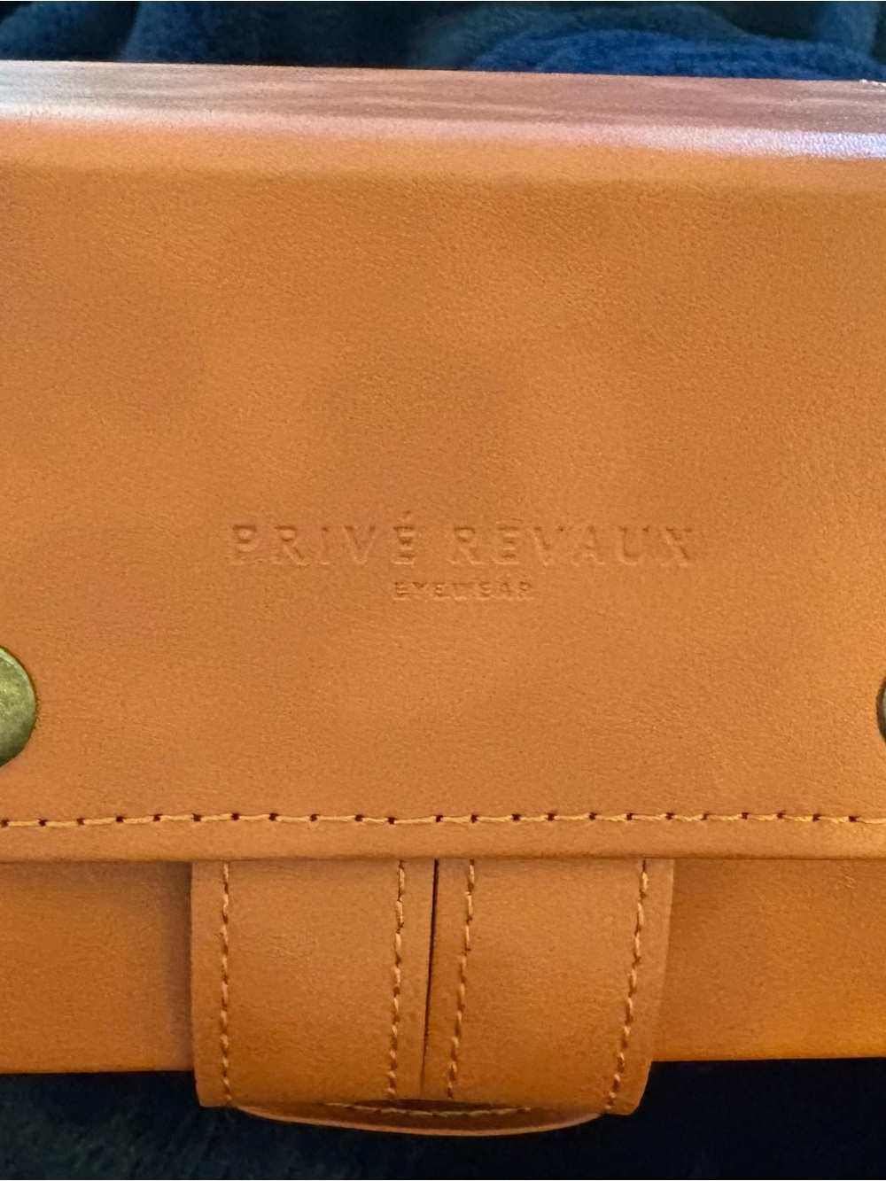 Prive Revaux Quad sunglass holder New
